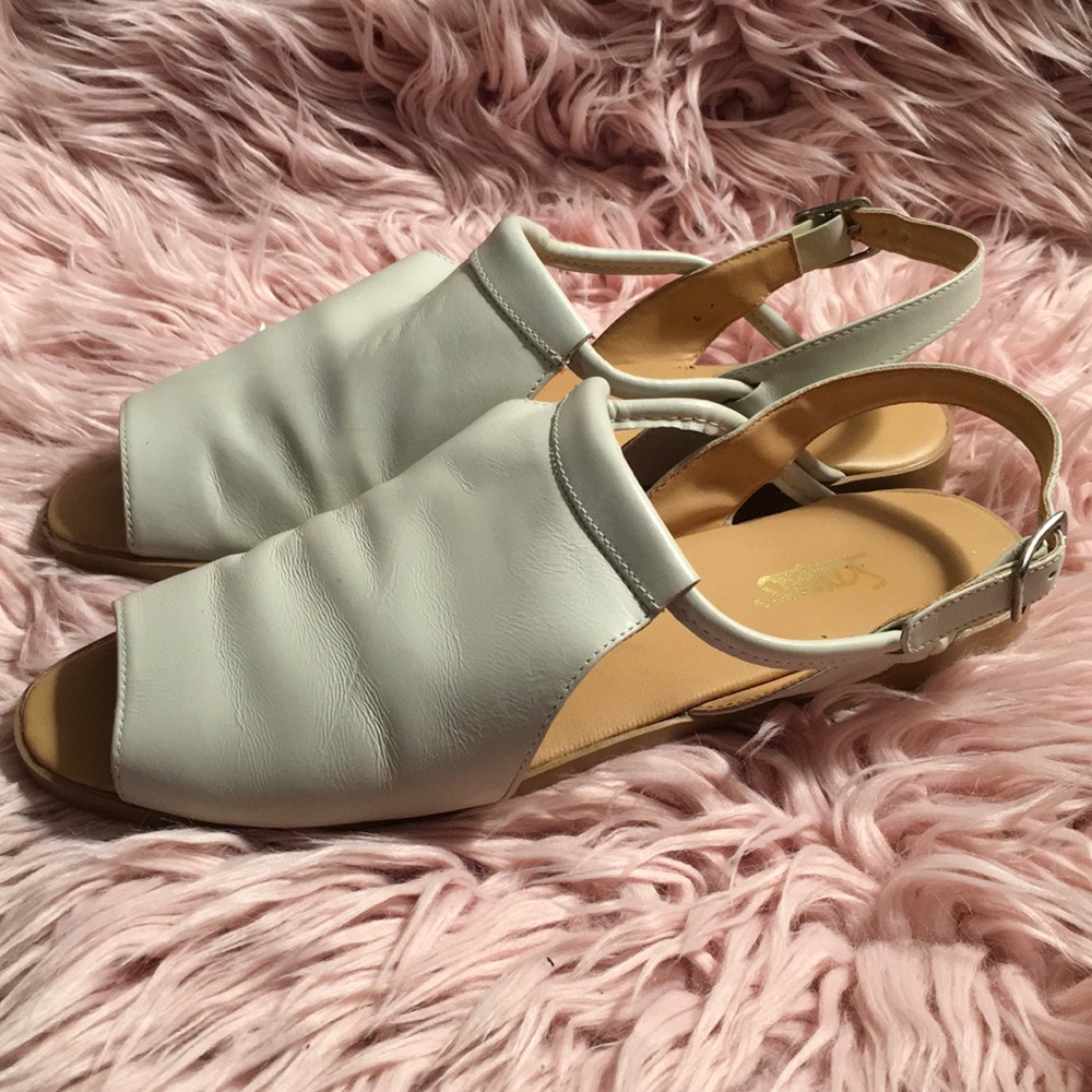 Shoes - Picture 2 of 3